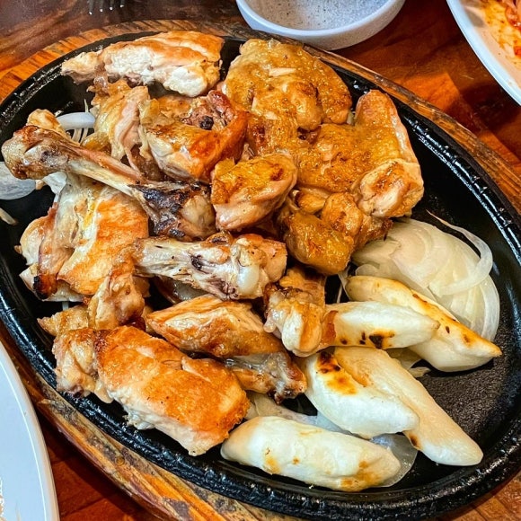 코리안숯불닭바베큐 이미지