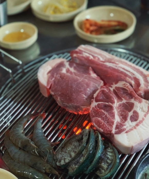 대윤흑돼지 이미지