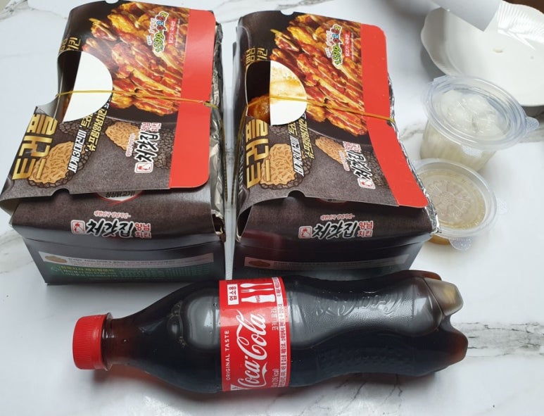 두마리구구치킨 이미지