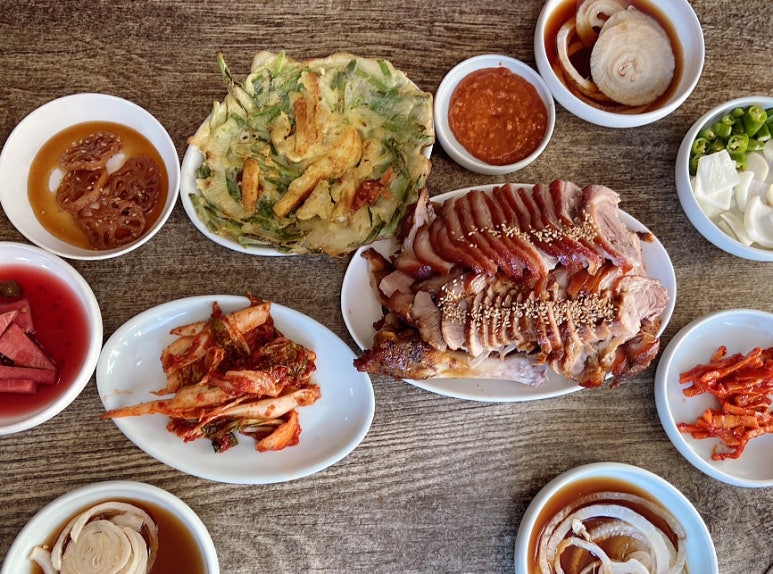 의령족발 이미지