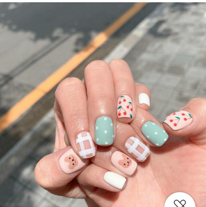 올리비아네일 이미지