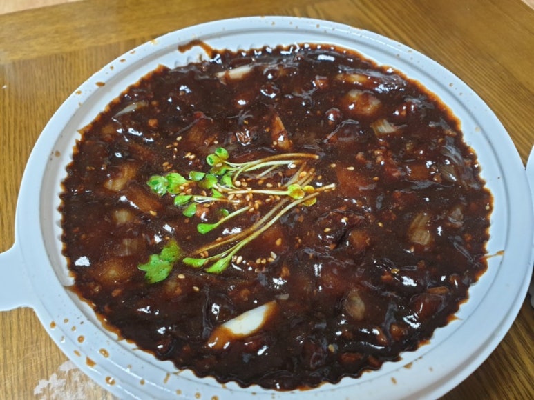 하우칭짜장 이미지