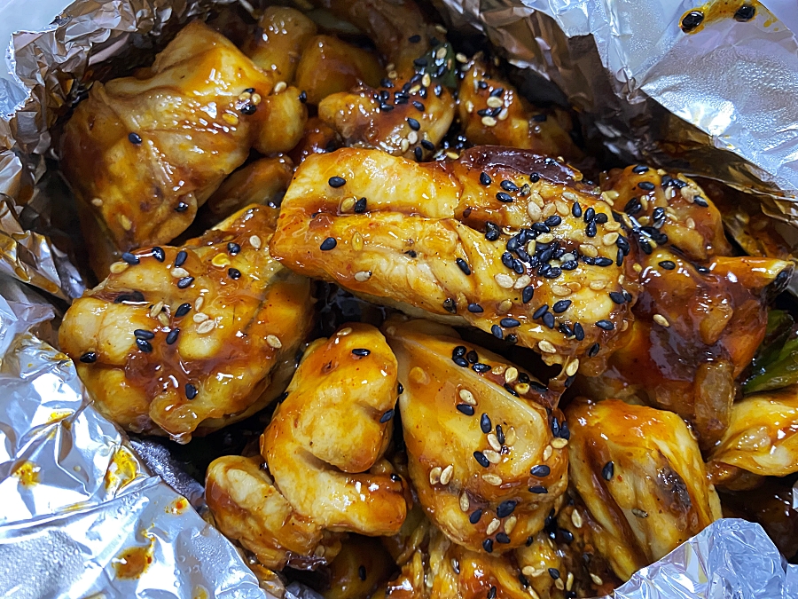 동근이숯불두마리치킨 이미지