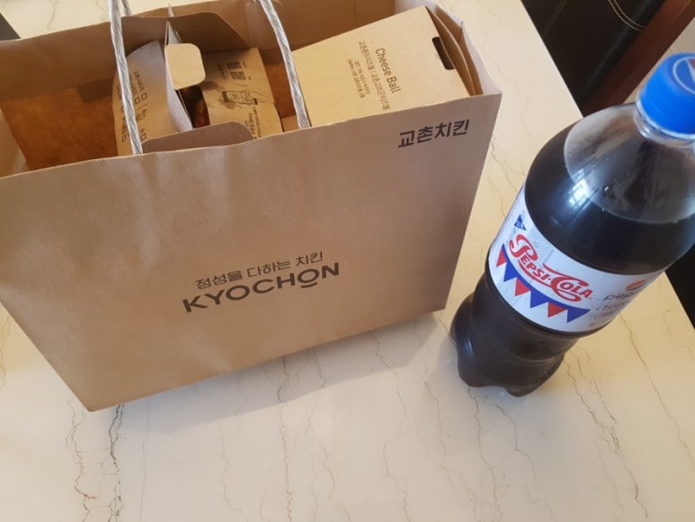 교촌치킨대치 이미지