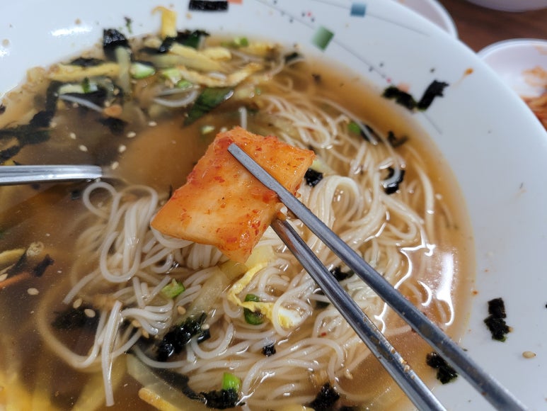 등대잔치국수 이미지