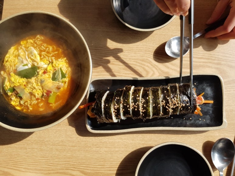 야미김밥 이미지