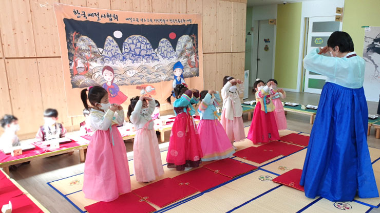 한국몬테소리협회 이미지