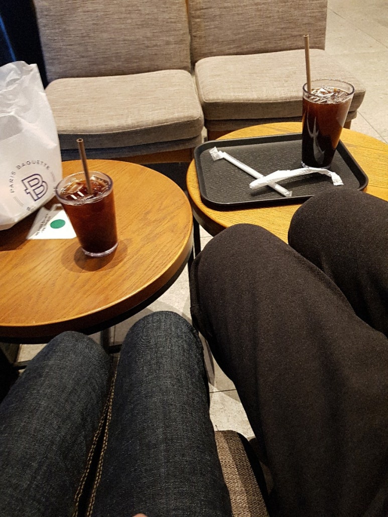 육브로 이미지
