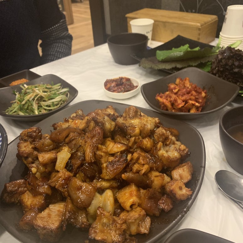 족발잘삶는집 이미지