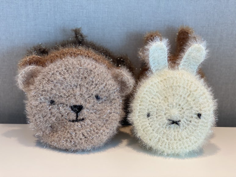 실타는곰 이미지