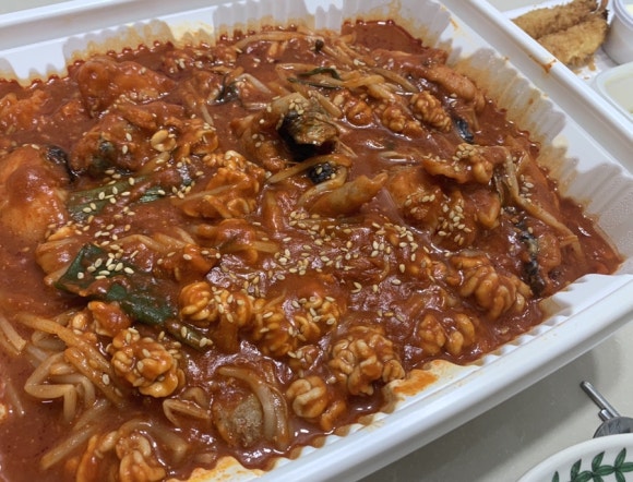 성윤국가대표아구찜앤알곤이찜 이미지