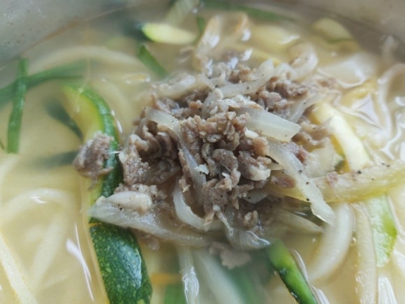 평양칼국수 이미지
