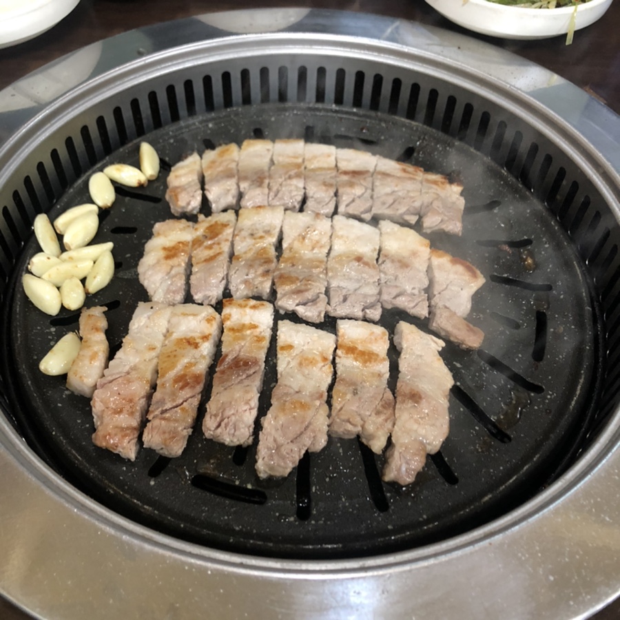 돼지야놀자 이미지