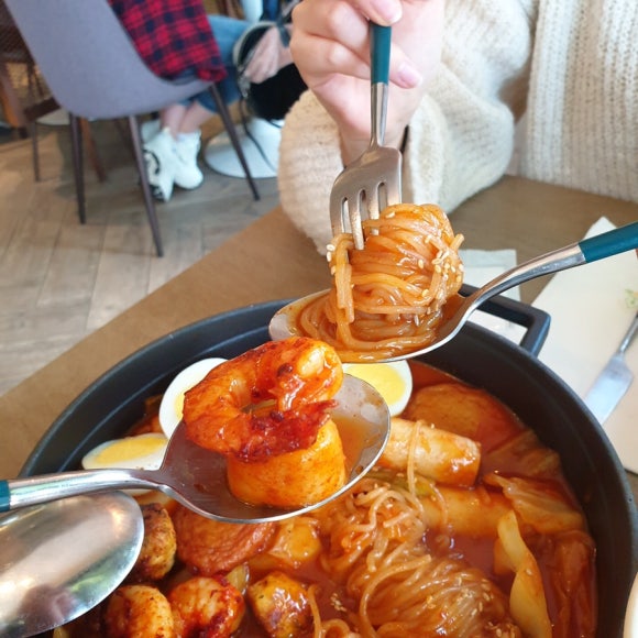 청담 떡볶이 이미지