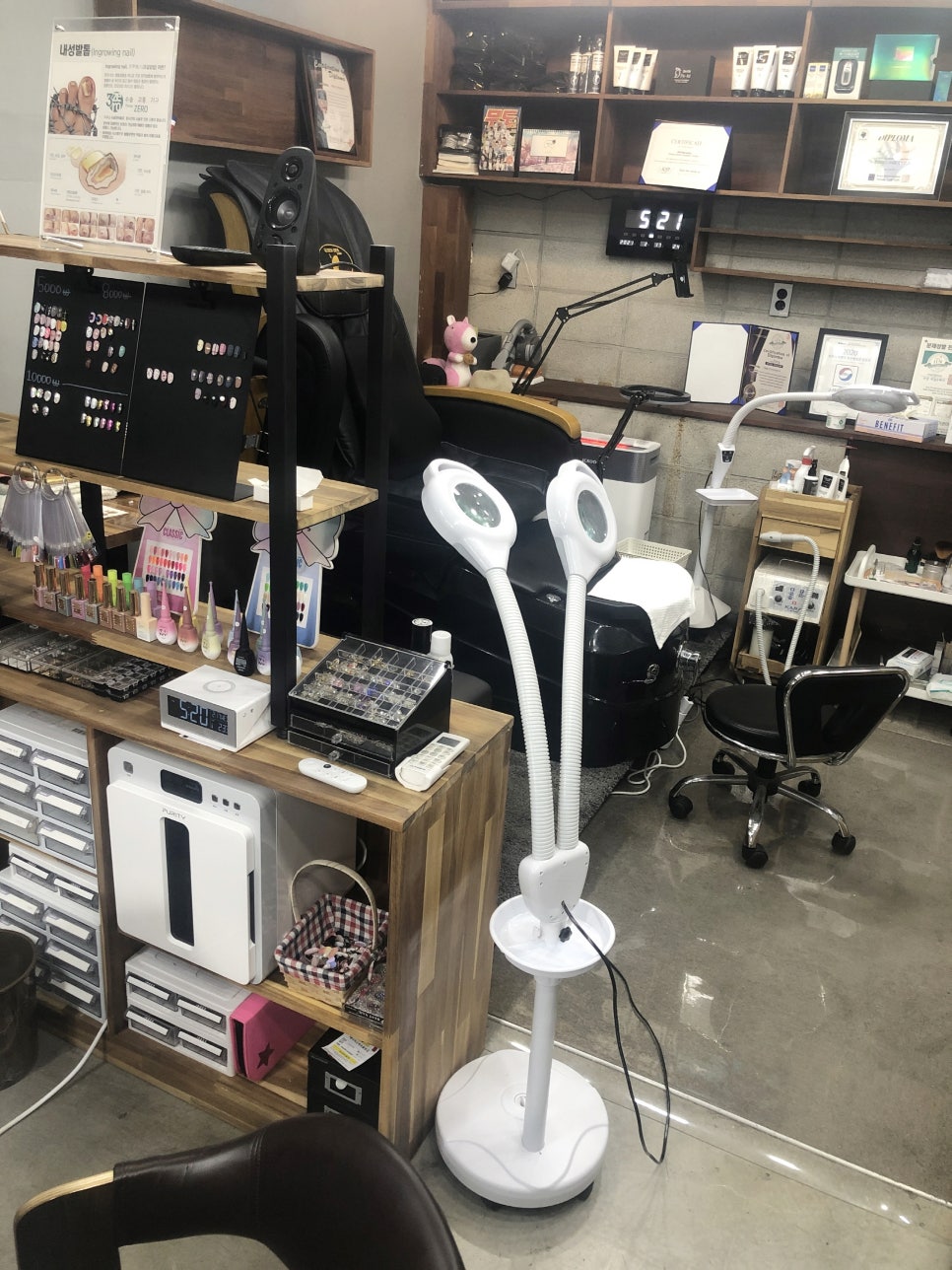 구샵네일앤페디 이미지
