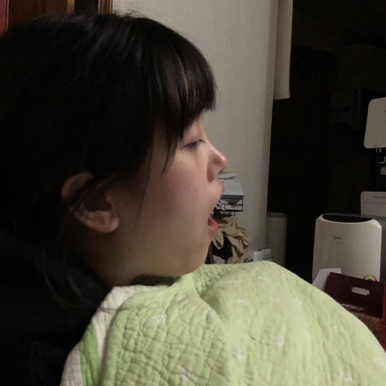 지윤육회연어 이미지
