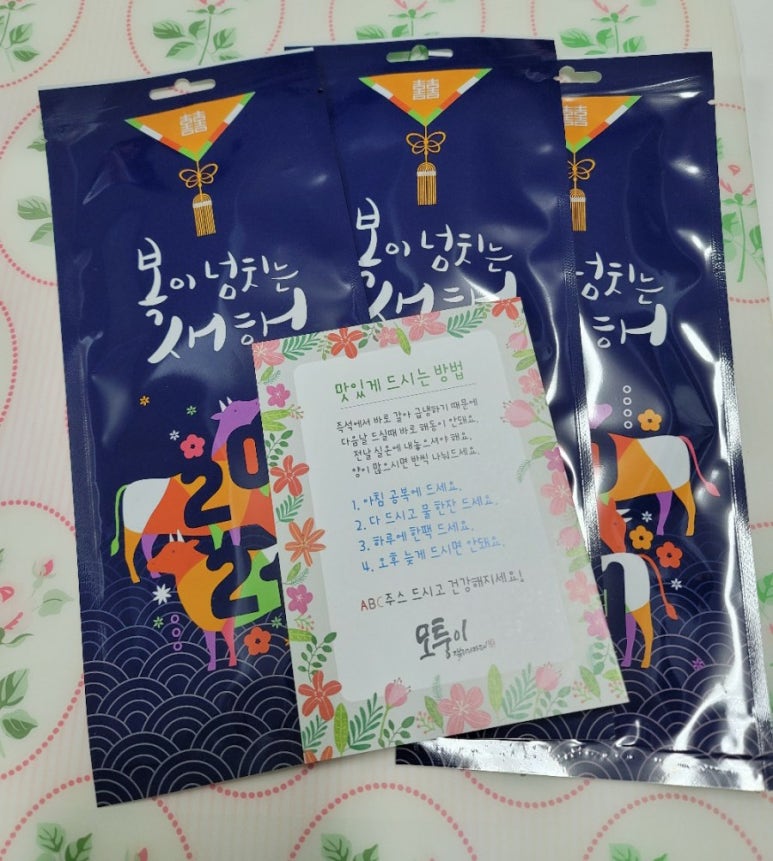 모퉁이갤러리카페 이미지