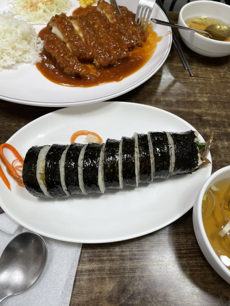 왕냉면돈까스김밥 이미지