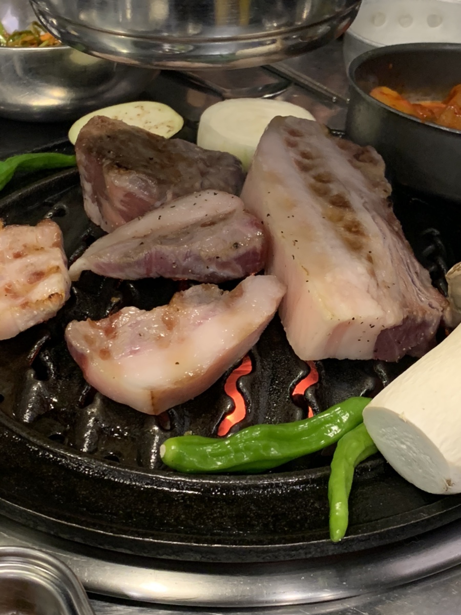 눈꽃돼지 이미지