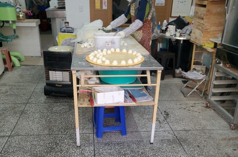 땡큐찐빵못난이만두도너츠 이미지