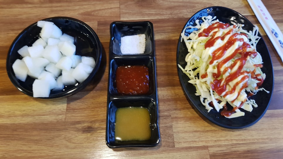 꼬꼬통닭식당 이미지