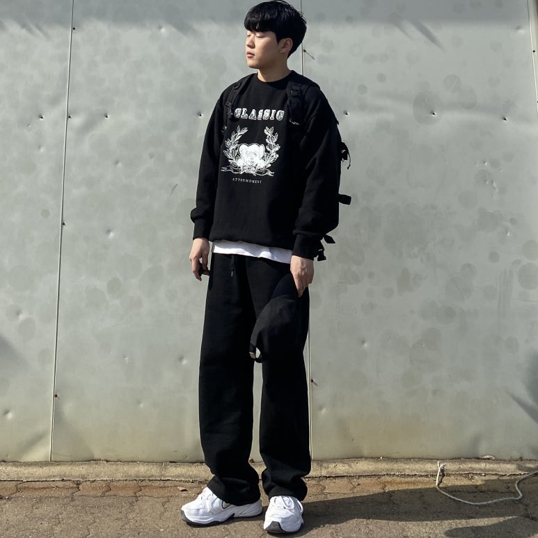 앳모멘트 이미지