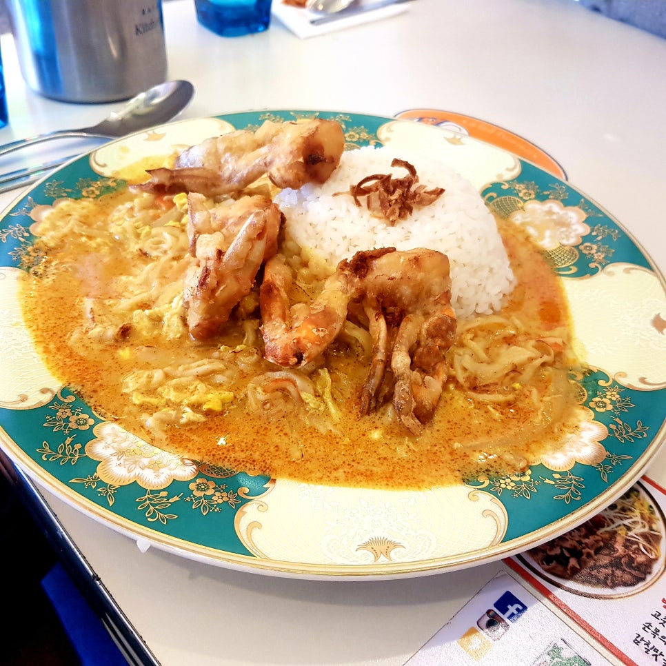 싸와디식당 이미지