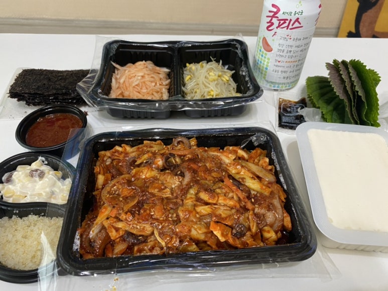 쭈블링불맛직화쭈꾸미&고기왕창비빔밥 이미지