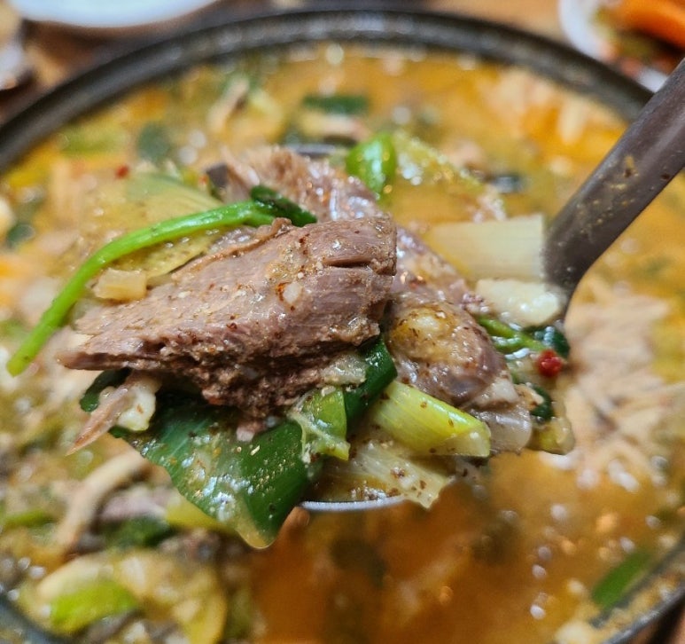 큰손생오리흑염소 이미지