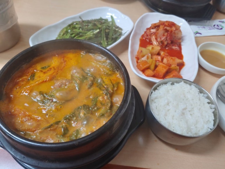 명품가마닭칼국수 이미지