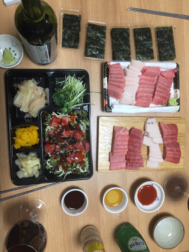 김춘석참치 이미지