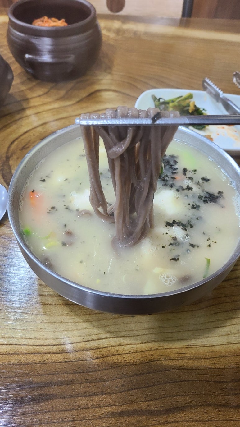 옹심이칼국수 이미지