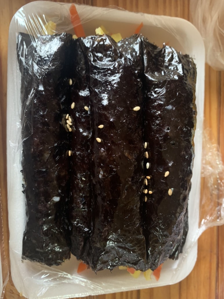 삼색꼬맹이김밥 이미지