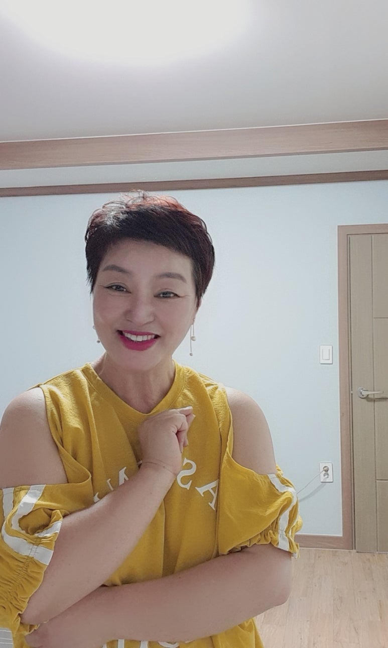 인셀덤미소 이미지