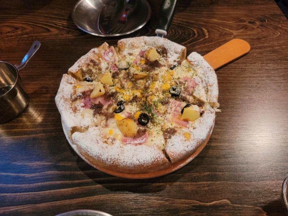 맥주를구한피자 구서점 이미지
