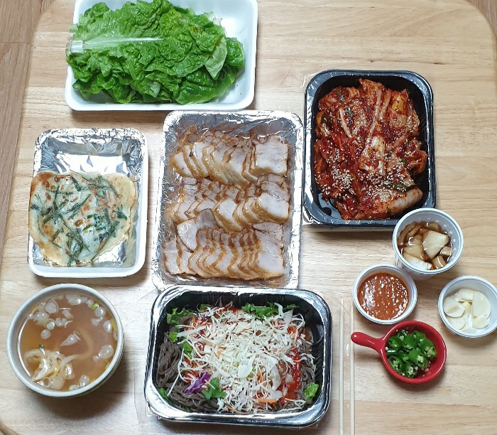철수네왕족발 이미지