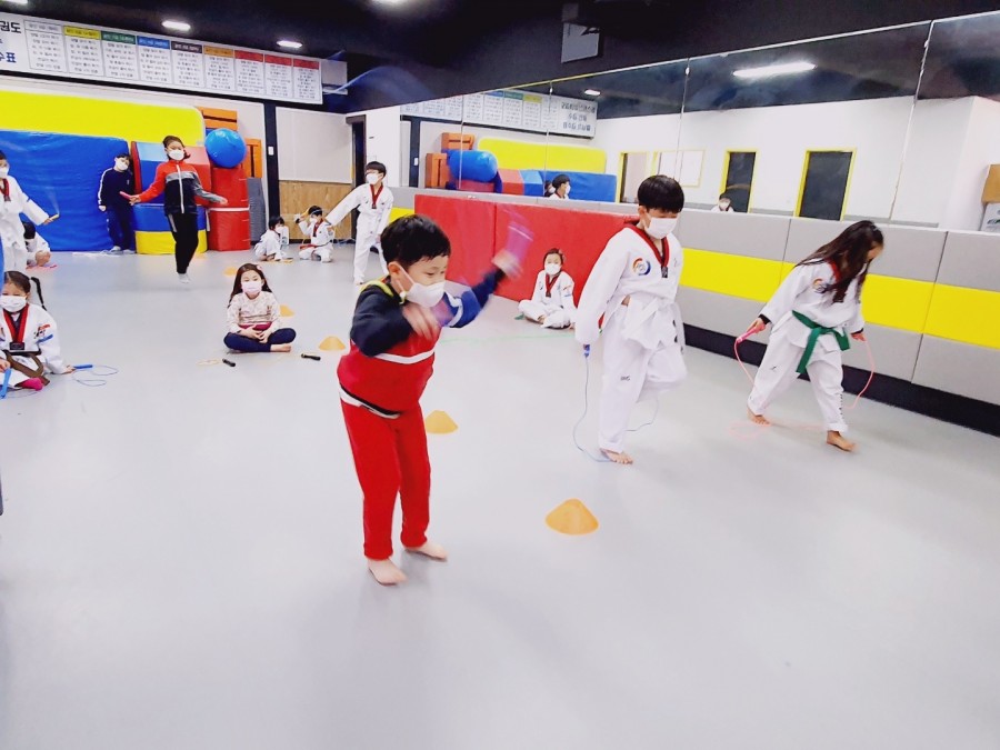 아크로바틱교실 이미지