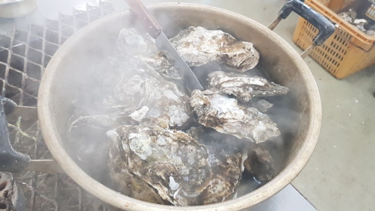 벚굴식당 이미지