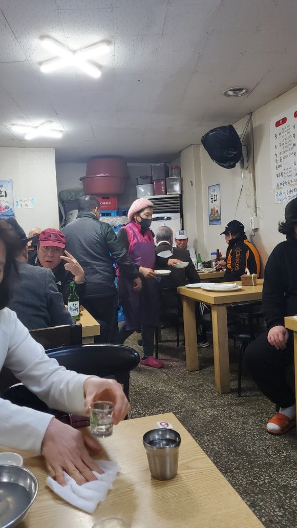 시장활어회직판장 이미지