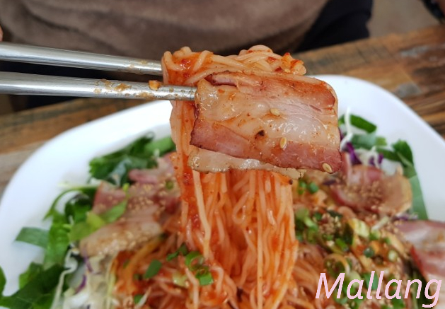 돈대비빔국수 이미지