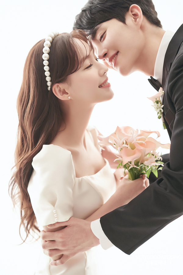 레브스튜디오 이미지