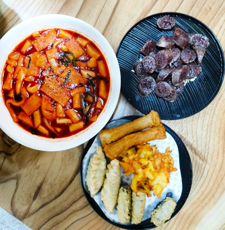 케이콜라보떡볶이 이미지