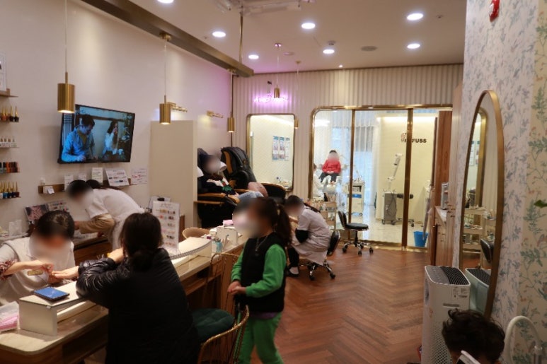 아베끄네일앤레푸스 이미지