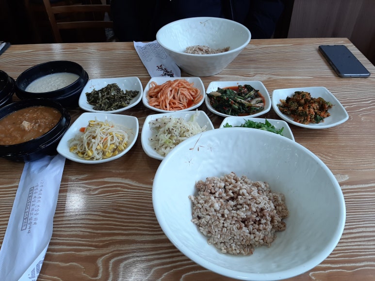 명동보쌈보리밥 이미지
