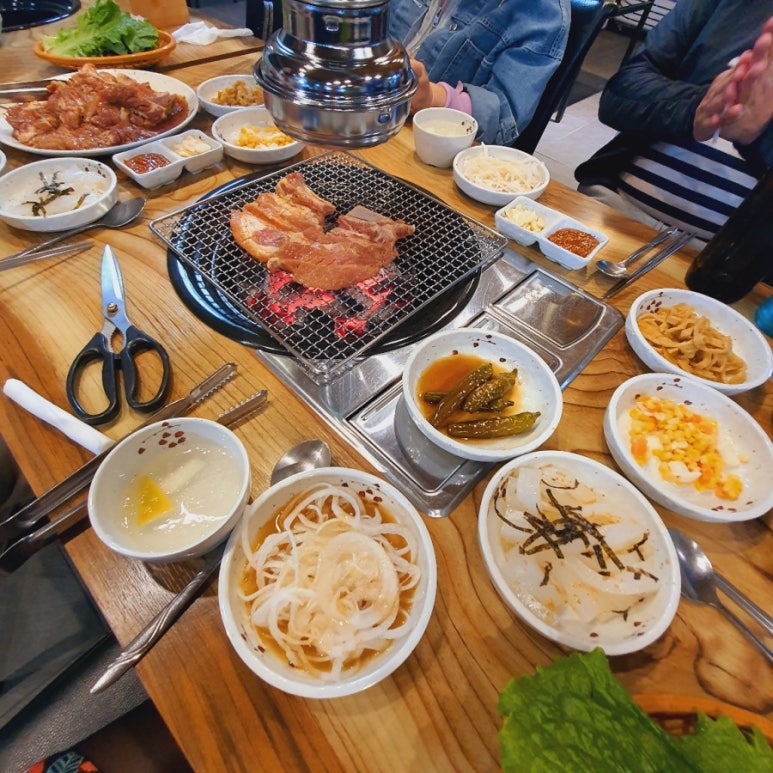 늘봄생돼지갈비 이미지