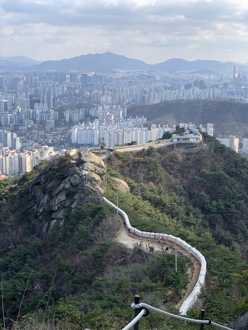 인왕산정상에서 본 이미지