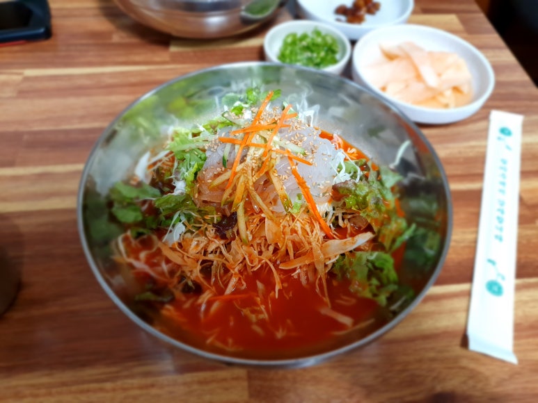 최냉면 이미지