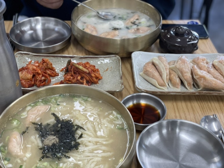 월송만두칼국수 이미지