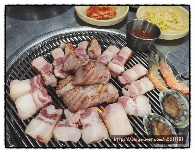 대윤흑돼지 이미지