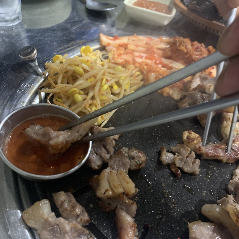 참숯맛뒤통구이 이미지